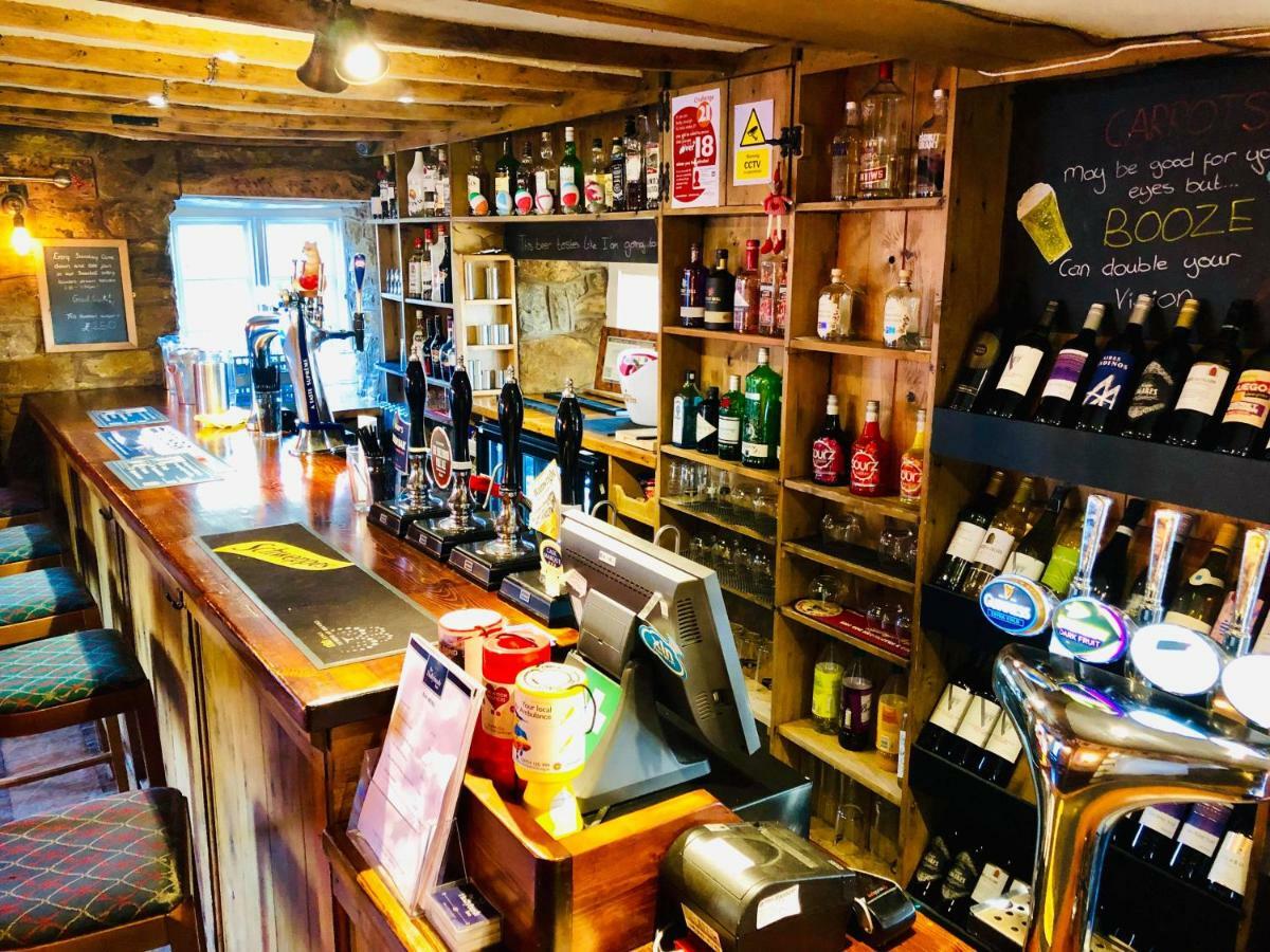 The Hollybush Inn And B&B Priors Marston Luaran gambar